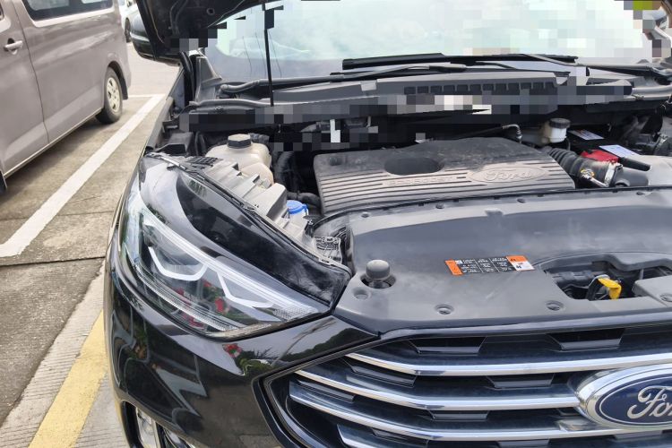 Used Ford Edge 2020 EcoBoost 245 Two-Wheel Drive Titanium 7-Seater Engine Bay Right