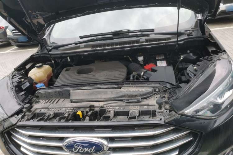 Used Ford Edge 2020 EcoBoost 245 Two-Wheel-Drive Titanium 5-Seater Engine Bay