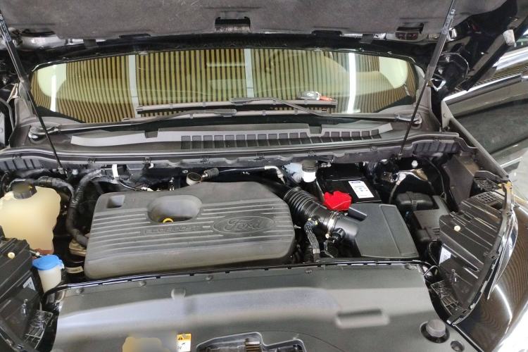 Used Ford Edge 2020 EcoBoost 245 Two-Wheel Drive Titanium 7-Seater Engine Bay
