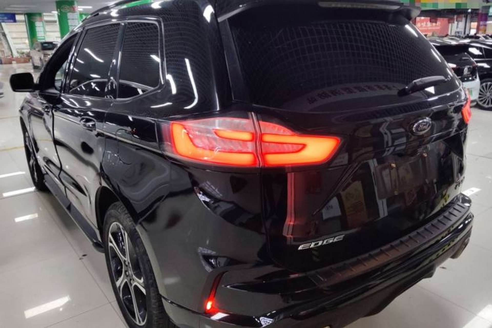Used Ford Edge 2020 EcoBoost 245 2WD ST-Line 5-seater Exterior 2