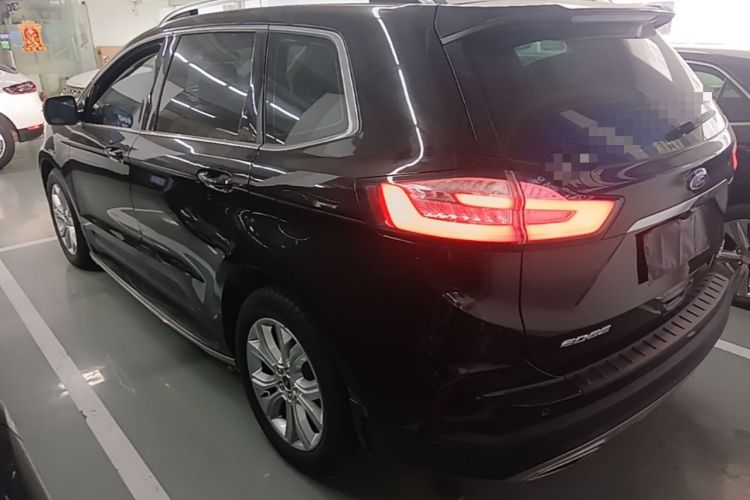 Used Ford Edge 2020 EcoBoost 245 Two-Wheel-Drive Platinum Edition 5 Seats Exterior 2