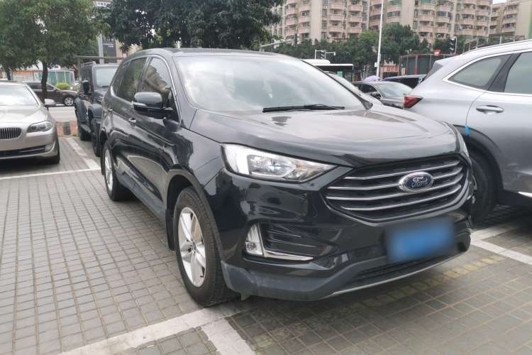 Used Ford Edge 2020 EcoBoost 245 Two-Wheel-Drive Titanium 5-Seater Exterior 2