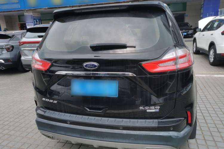 Used Ford Edge 2020 EcoBoost 245 Two-Wheel-Drive Titanium 5-Seater Exterior 4