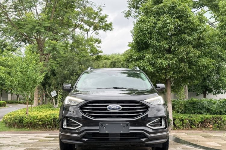 Used Ford Edge 2020 EcoBoost 245 Two-Wheel Drive Titanium 7-Seater Exterior 5