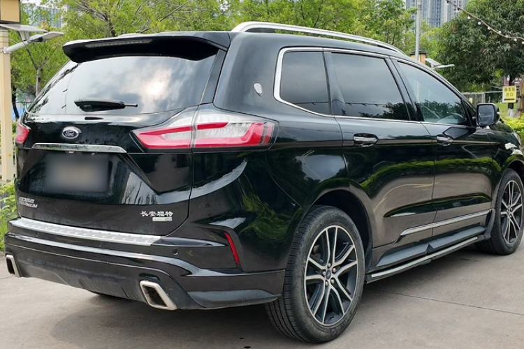 Used Ford Edge 2020 EcoBoost 245 Two-Wheel Drive Titanium 7-Seater Exterior 8