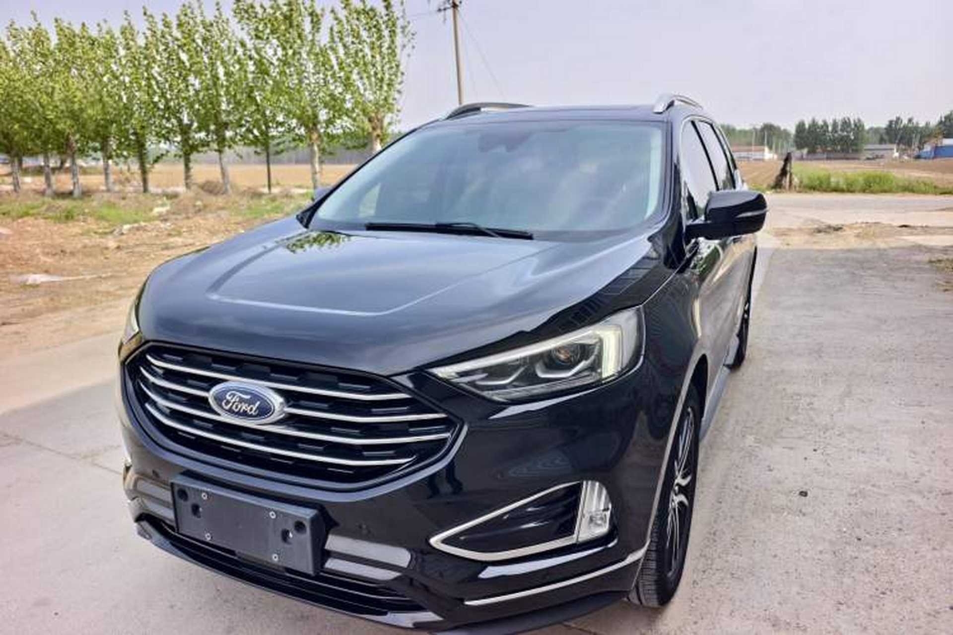 Used Ford Edge 2020 EcoBoost 245 Two-Wheel Drive Titanium 7-Seater Front Left 45 Deg