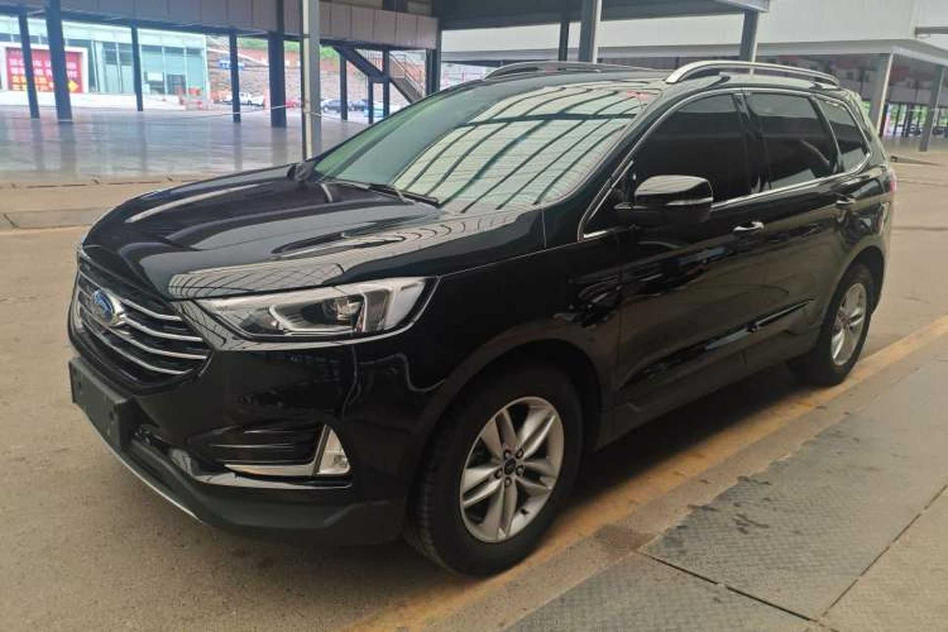 Used Ford Edge 2020 EcoBoost 245 Two-Wheel-Drive Titanium 5-Seater Front Left 45 Deg