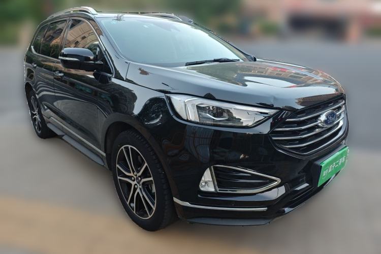 Used Ford Edge 2020 EcoBoost 245 Two-Wheel Drive Titanium 7-Seater Front Right 45 Deg