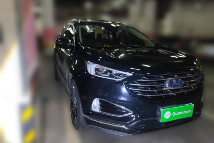 Used Ford Edge 2020 EcoBoost 245 Two-Wheel Drive Titanium 7-Seater Front Right 45 Deg