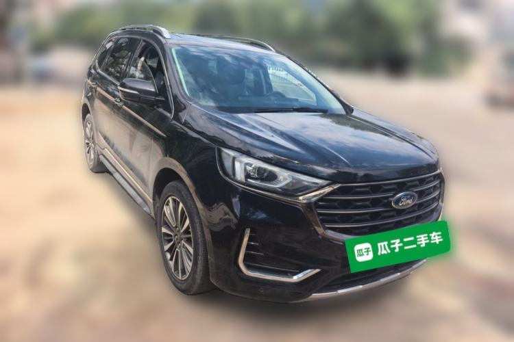 Used Ford Edge 2020 EcoBoost 245 Two-Wheel Drive Titanium 7-Seater Front Right 45 Deg
