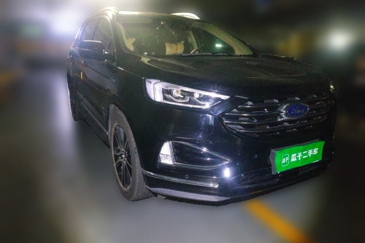 Used Ford Edge 2020 EcoBoost 245 Two-Wheel Drive Titanium 7-Seater Front Right 45 Deg