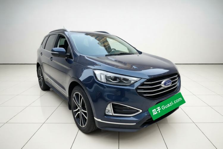 Used Ford Edge 2020 EcoBoost 245 Two-Wheel Drive Titanium 7-Seater Front Right 45 Deg