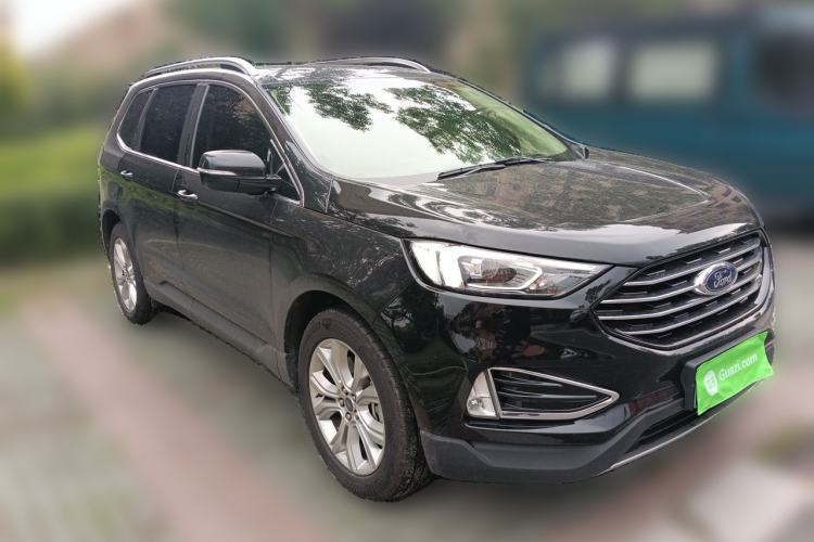 Used Ford Edge 2020 EcoBoost 245 Two-Wheel-Drive Platinum Edition 5 Seats Front Right 45 Deg