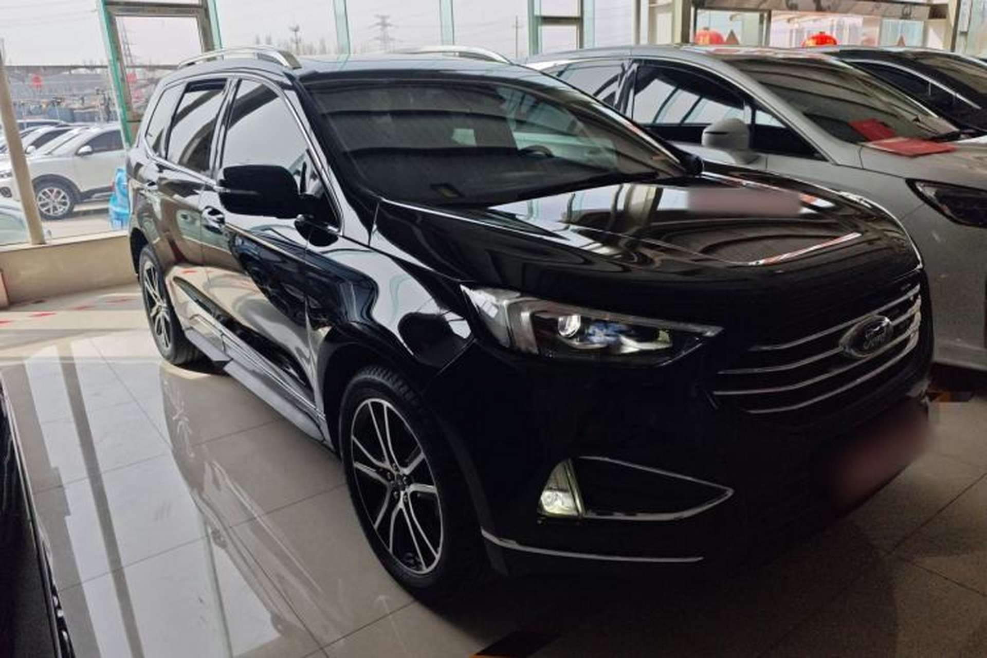 Used Ford Edge 2020 EcoBoost 245 Two-Wheel Drive Titanium 7-Seater Front Right 45 Deg