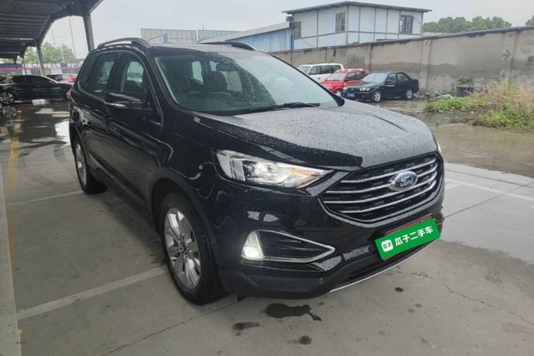 Used Ford Edge 2020 EcoBoost 245 Two-Wheel-Drive Platinum Edition 5 Seats Front Right 45 Deg