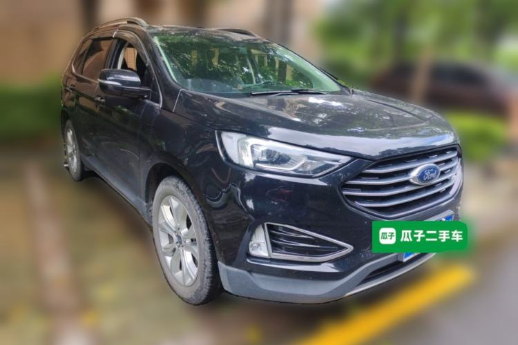 Used Ford Edge 2020 EcoBoost 245 Two-Wheel-Drive Platinum Edition 5 Seats Front Right 45 Deg