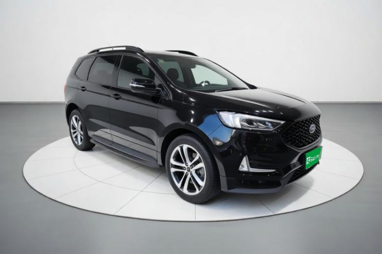 Used Ford Edge 2020 EcoBoost 245 4x4 ST-Line 7-Seater Front Right 45 Deg