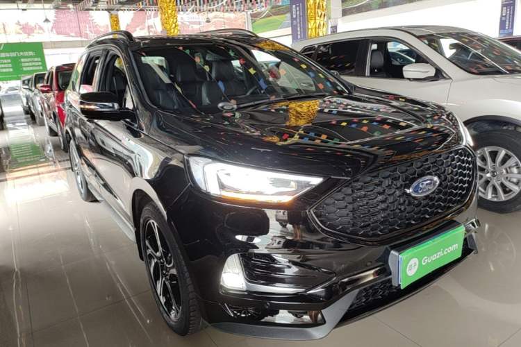 Used Ford Edge 2020 EcoBoost 245 2WD ST-Line 5-seater Front Right 45 Deg