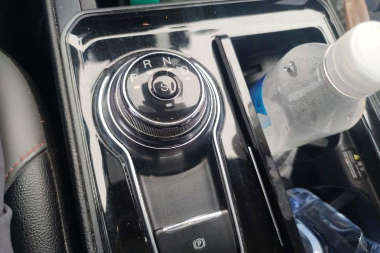 Used Ford Edge 2020 EcoBoost 245 2WD ST-Line 5-seater Gear Lever
