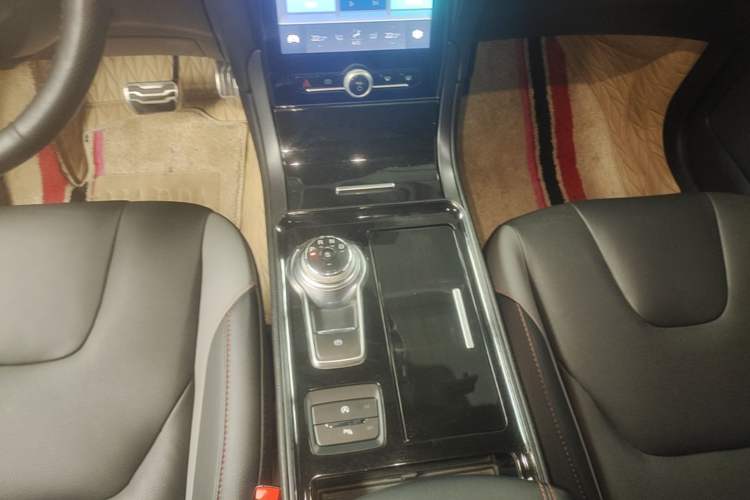 Used Ford Edge 2020 EcoBoost 245 2WD ST-Line 5-seater Gear Lever