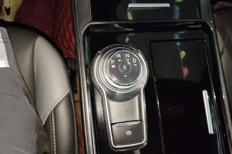 Used Ford Edge 2020 EcoBoost 245 2WD ST-Line 5-seater Gear Lever