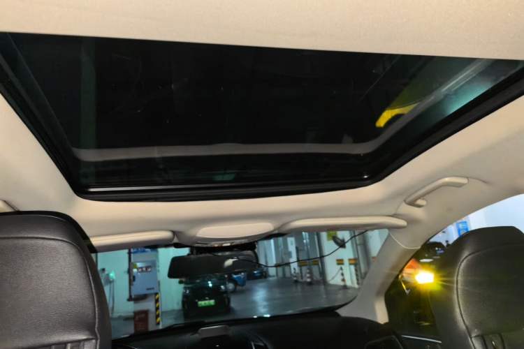 Used Ford Edge 2020 EcoBoost 245 Two-Wheel Drive Titanium 7-Seater Headliner