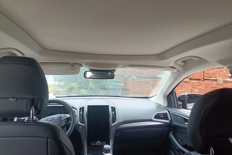Used Ford Edge 2020 EcoBoost 245 Two-Wheel Drive Titanium 7-Seater Headliner