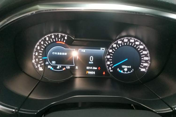 Used Ford Edge 2020 EcoBoost 245 Two-Wheel Drive Titanium 7-Seater Instrument Cluster
