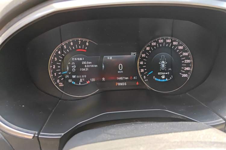 Used Ford Edge 2020 EcoBoost 245 Two-Wheel Drive Titanium 7-Seater Instrument Cluster