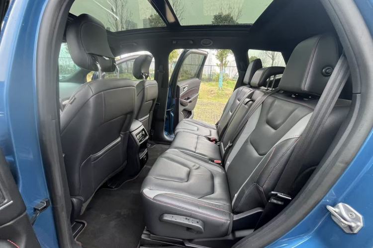 Used Ford Edge 2020 EcoBoost 245 4x4 ST-Line 7-Seater Interior 2