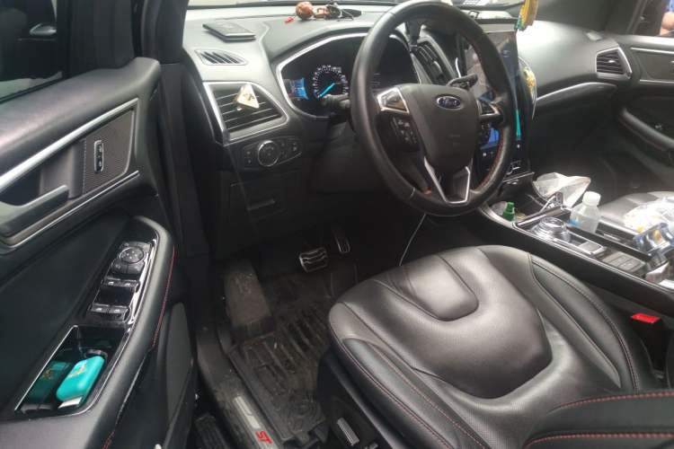 Used Ford Edge 2020 EcoBoost 245 2WD ST-Line 5-seater Interior 3