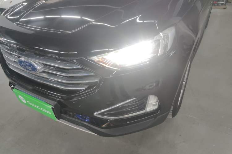 Used Ford Edge 2020 EcoBoost 245 Two-Wheel-Drive Platinum Edition 5 Seats Left Front Headlight