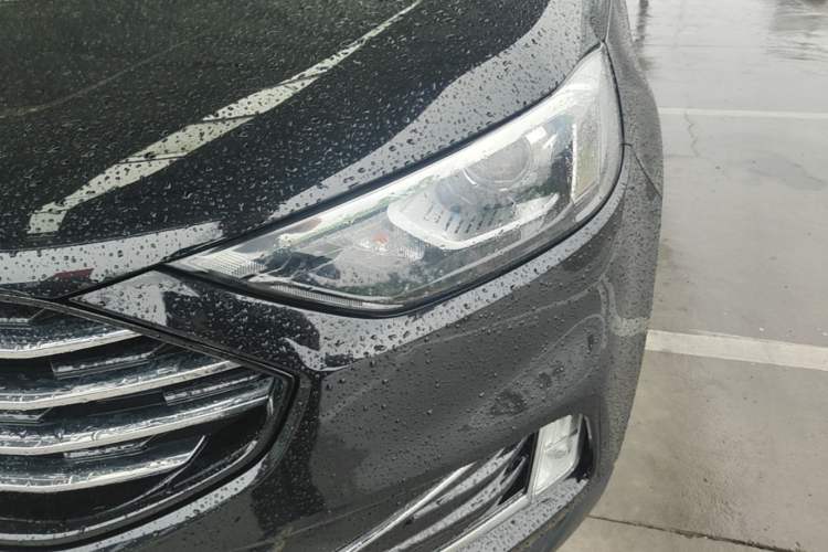 Used Ford Edge 2020 EcoBoost 245 Two-Wheel-Drive Platinum Edition 5 Seats Left Front Headlight