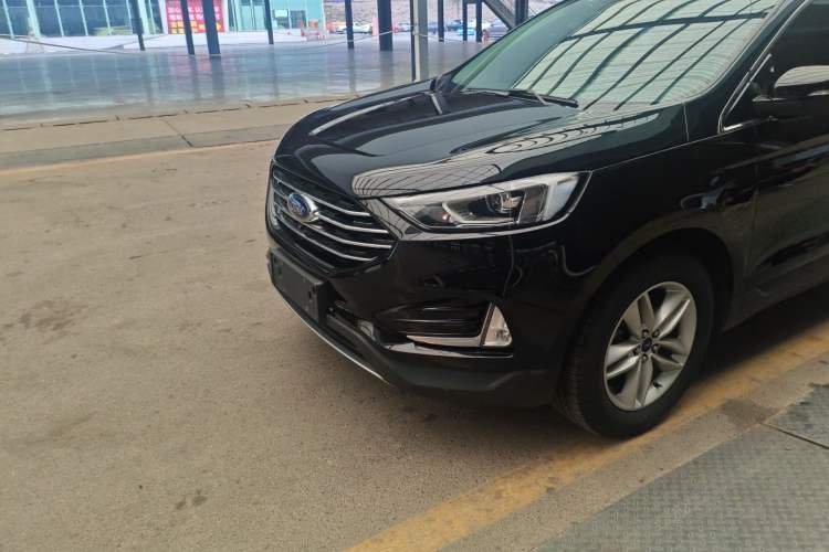 Used Ford Edge 2020 EcoBoost 245 Two-Wheel-Drive Titanium 5-Seater Left Front Headlight