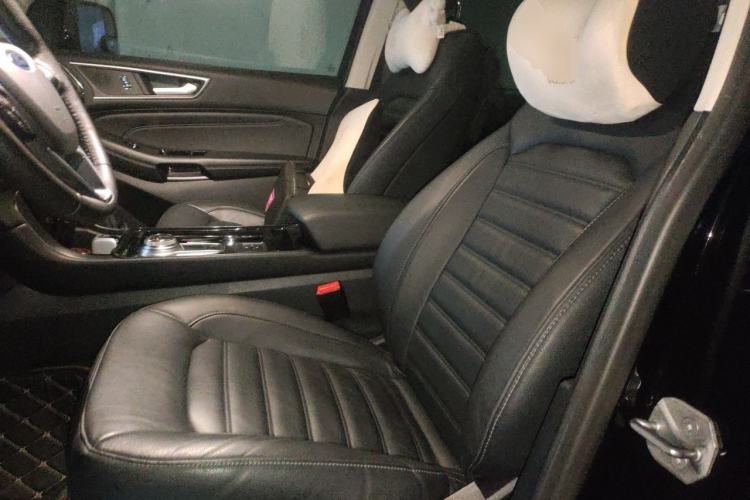 Used Ford Edge 2020 EcoBoost 245 Two-Wheel Drive Titanium 7-Seater Left Front Seat