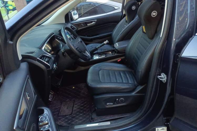 Used Ford Edge 2020 EcoBoost 245 Two-Wheel Drive Titanium 7-Seater Left Front Seat