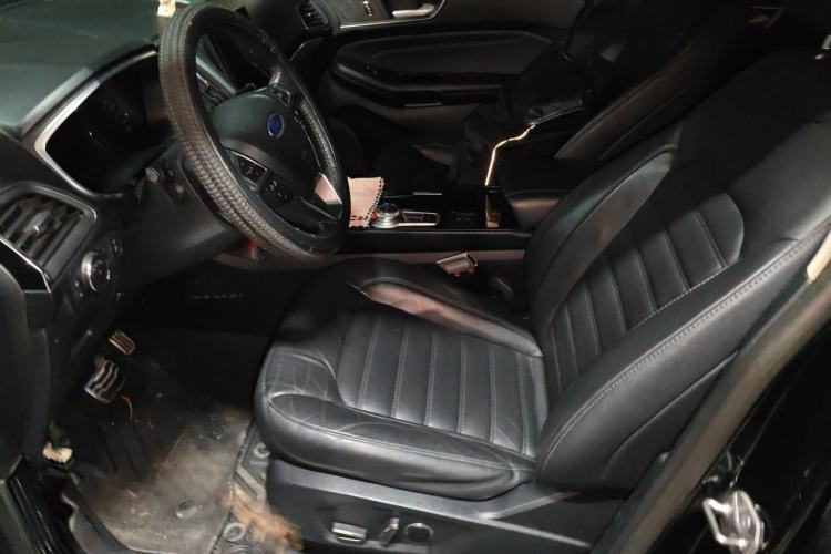 Used Ford Edge 2020 EcoBoost 245 Two-Wheel Drive Titanium 7-Seater Left Front Seat