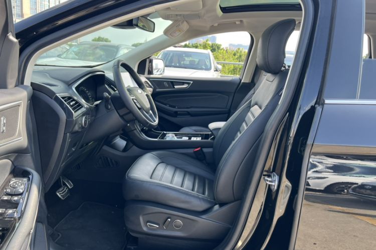 Used Ford Edge 2020 EcoBoost 245 Two-Wheel Drive Titanium 7-Seater Left Front Seat