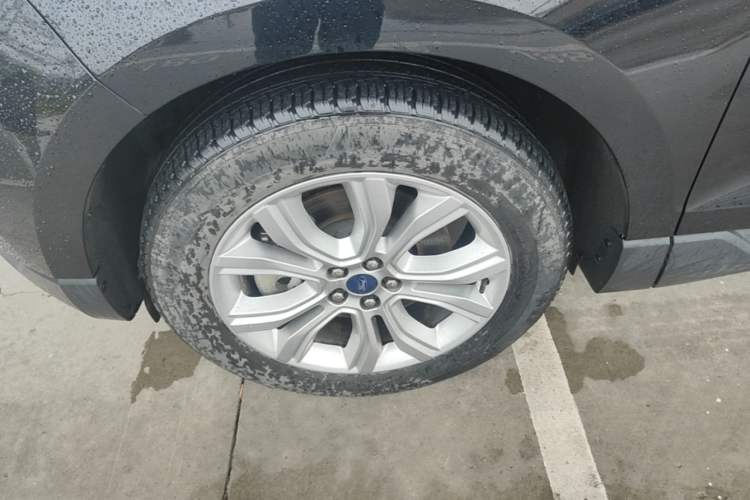 Used Ford Edge 2020 EcoBoost 245 Two-Wheel-Drive Platinum Edition 5 Seats Left Front Wheel Hub