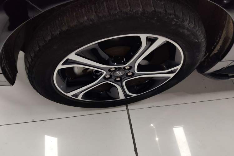 Used Ford Edge 2020 EcoBoost 245 2WD ST-Line 5-seater Left Front Wheel Hub