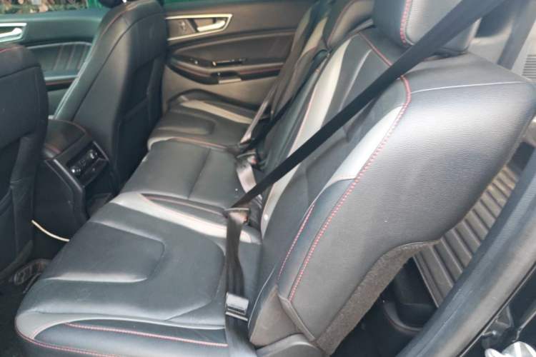 Used Ford Edge 2020 EcoBoost 245 4x4 ST-Line 7-Seater Left Rear Seat