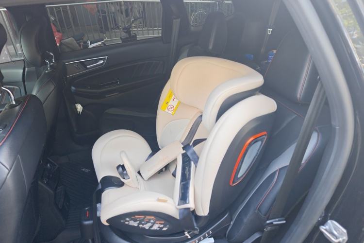 Used Ford Edge 2020 EcoBoost 245 4x4 ST-Line 7-Seater Left Rear Seat