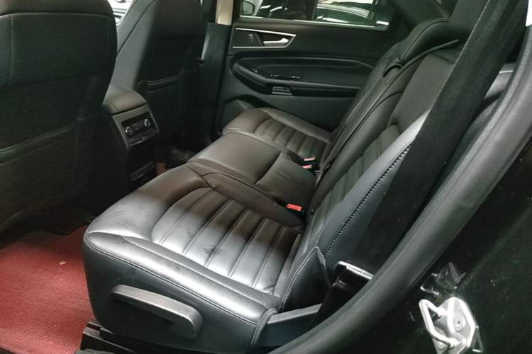 Used Ford Edge 2020 EcoBoost 245 Two-Wheel Drive Titanium 7-Seater Left Rear Seat
