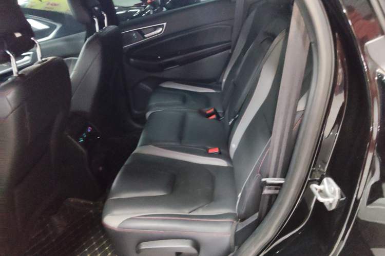 Used Ford Edge 2020 EcoBoost 245 2WD ST-Line 5-seater Left Rear Seat