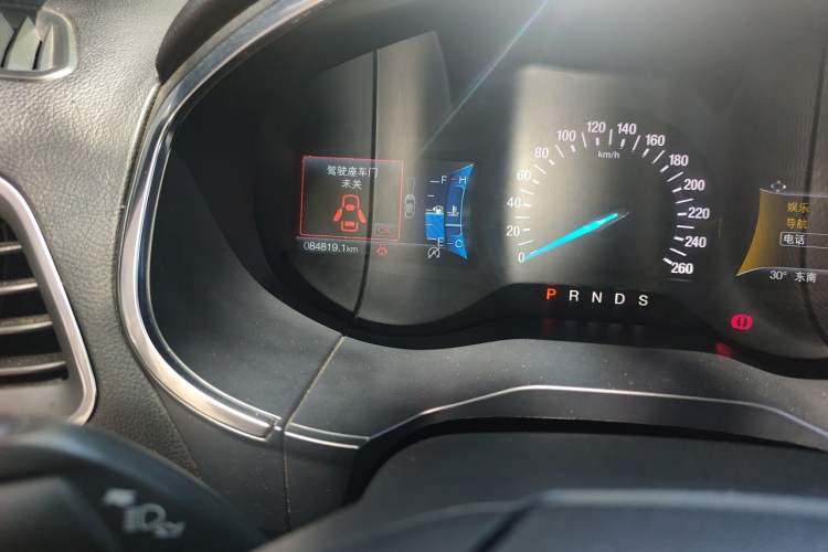 Used Ford Edge 2020 EcoBoost 245 4x4 ST-Line 7-Seater Odometer Close Up