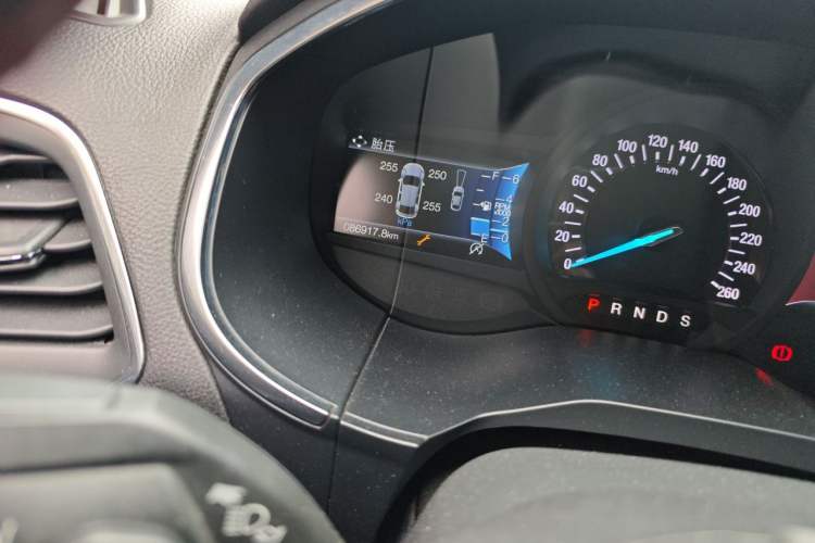 Used Ford Edge 2020 EcoBoost 245 4x4 ST-Line 7-Seater Odometer Close Up