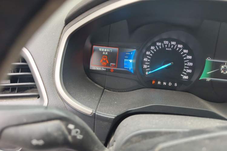 Used Ford Edge 2020 EcoBoost 245 Two-Wheel-Drive Platinum Edition 5 Seats Odometer Close Up