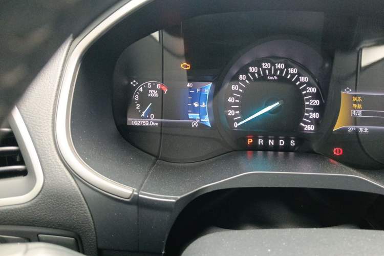 Used Ford Edge 2020 EcoBoost 245 Two-Wheel-Drive Platinum Edition 5 Seats Odometer Close Up