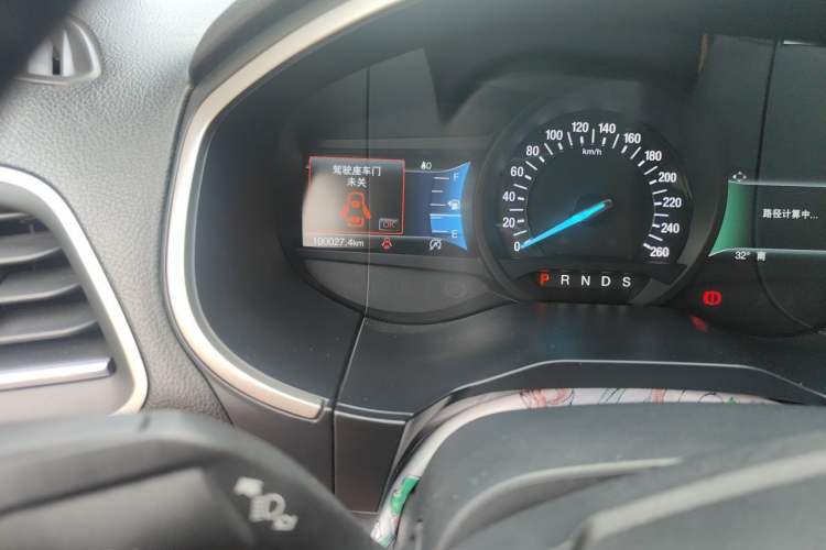 Used Ford Edge  Odometer Close Up