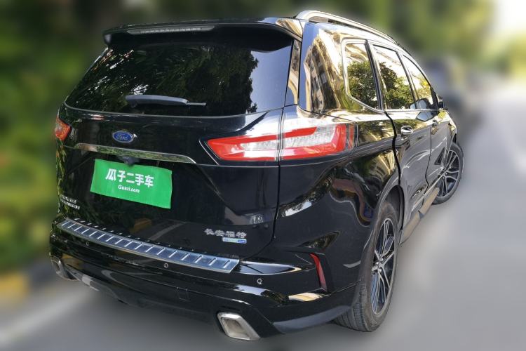 Used Ford Edge 2020 EcoBoost 245 Two-Wheel Drive Titanium 7-Seater Rear Right 45 Deg
